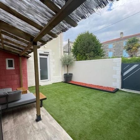 - Le Nuage - Unique, Espace Spa Privatif Et Jardin Avec Plancha Et Salon Privatif, Stationnement Public Gratuit Niort Exterior photo